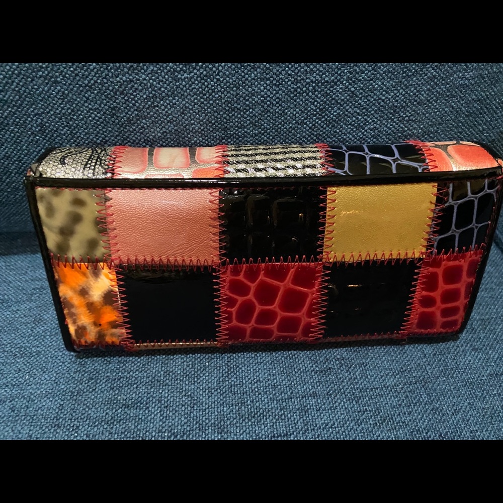 Wallet - Picture 2 of 6